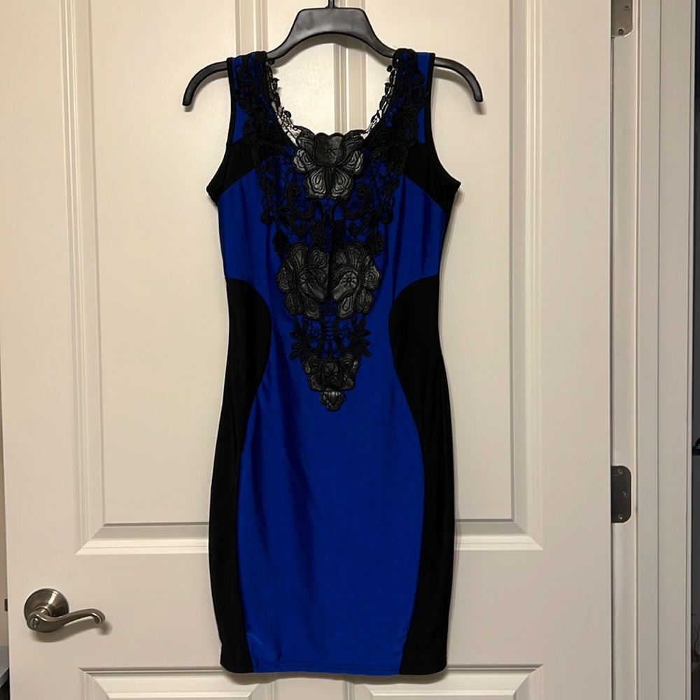 Sexy slimming blue and black body-con dress